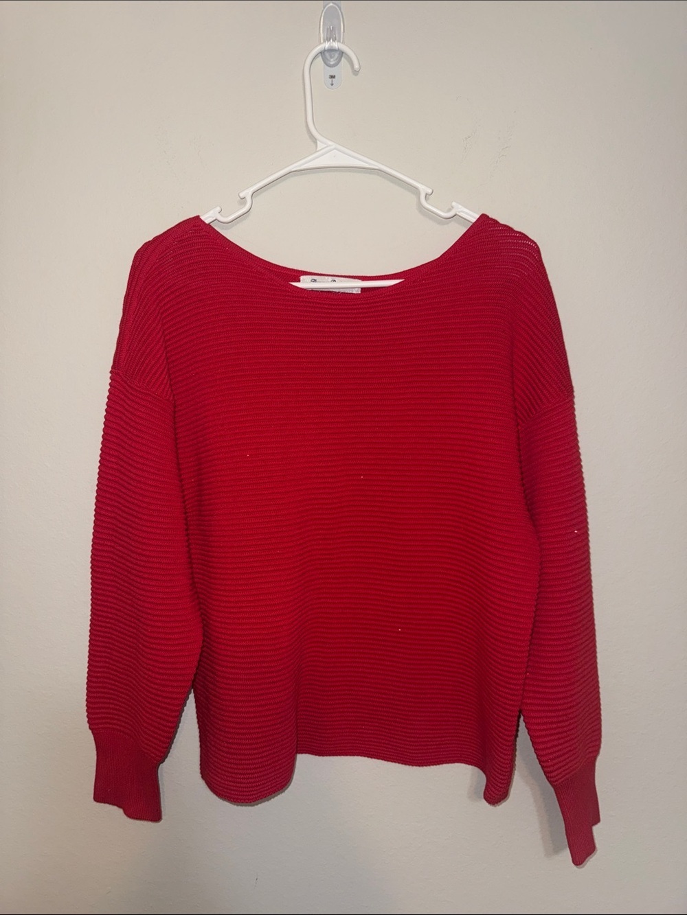Tommy Bahama Red Ribbed Crewneck Sweater. B8